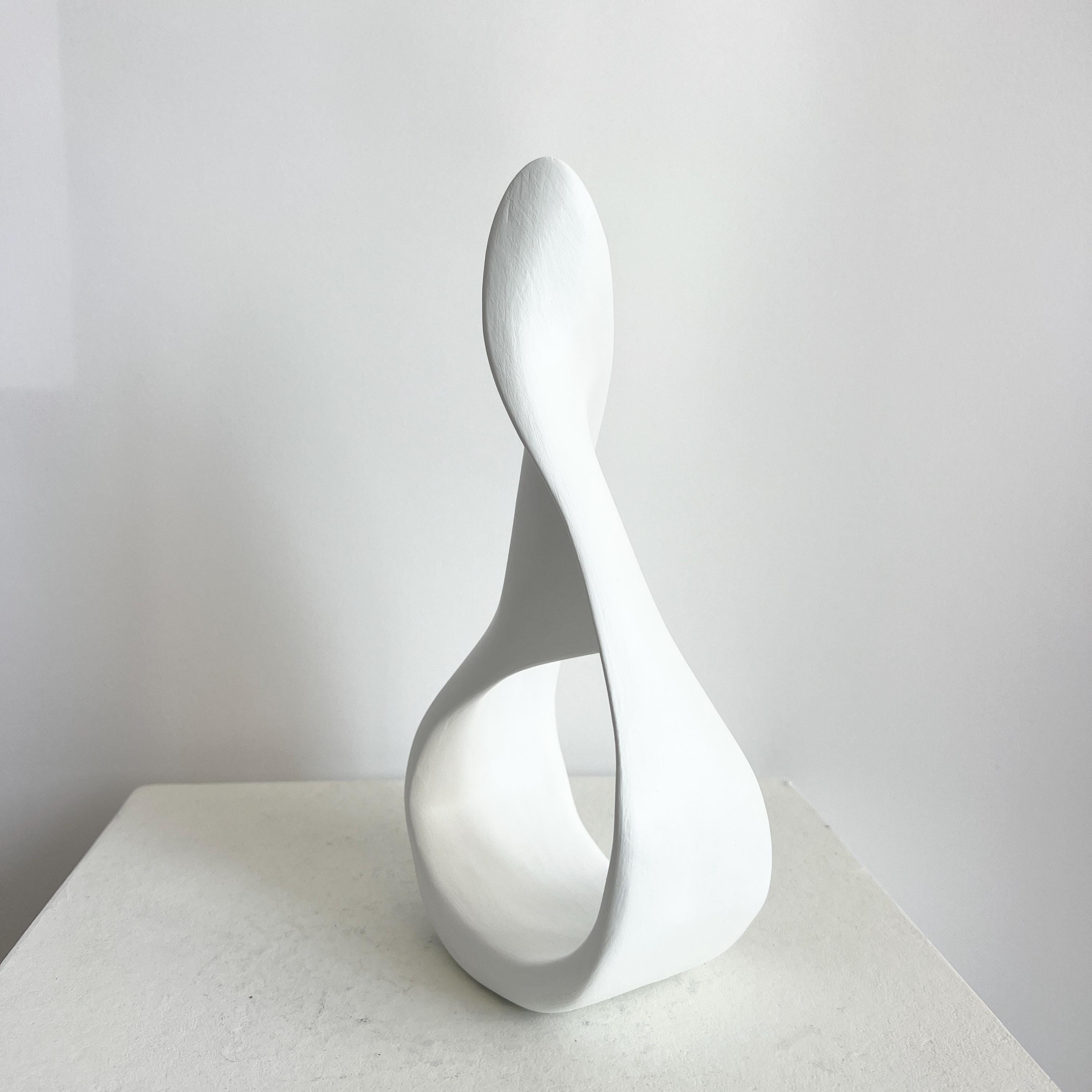 ブロッターアート White on Whiteデザイン 3枚セット【匿名配送】 White Möbius Loop Sculpture – Ceramic Abstract Art for Mindful