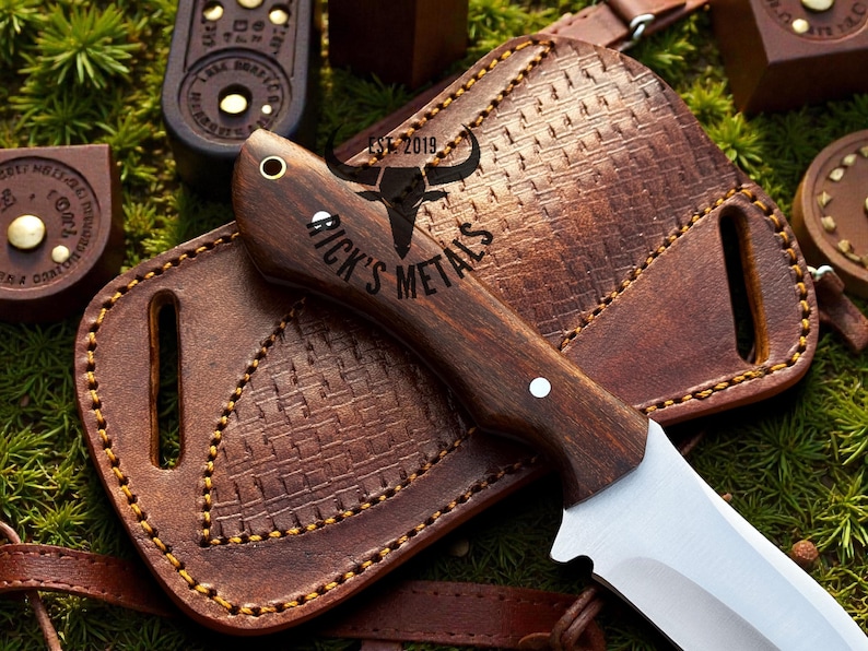 Knife with Free Sheath