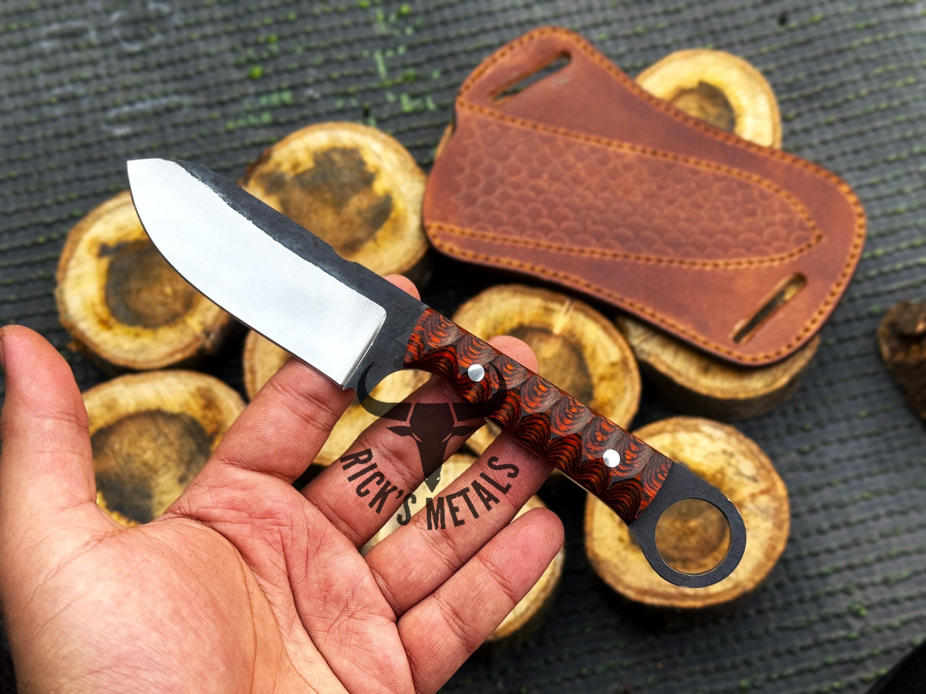 Finger Hole Handmade D2 Steel Camping Knife with Horizontal Sheath, Hunting Knives Gift for Husband/ Boyfriend, Fixed Blade Viking Knives