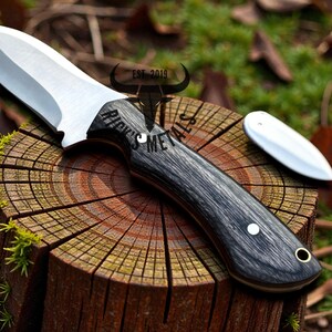 Black Wood Knife