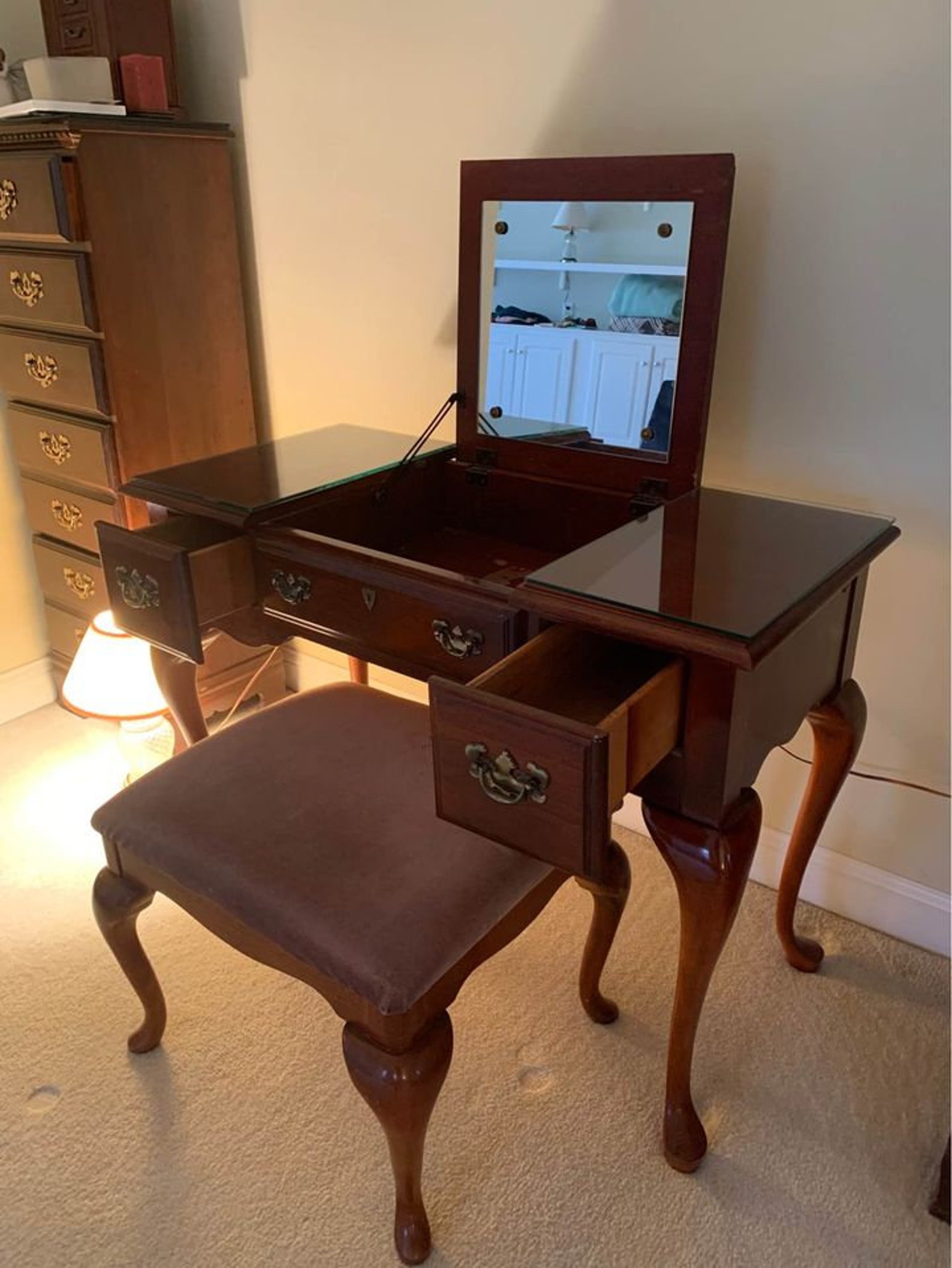 Vanity Makeup Vanity with Bench / Vintage Queen Anne Vanity Etsy