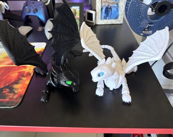 Desdentado articulado y Furia Luminosa de Cómo entrenar a tu dragón