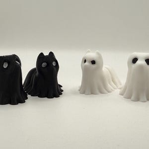 Ghost Cat & Dog Set | 3D Printed Halloween Decor, Cute Spooky Pets, Gothic Home Decor, Ghost Figurines for Halloween