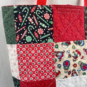 Große Patchwork-Tasche Weihnachten, gesteppte Einkaufstasche, Geschenktasche, Einkaufstasche, Basteltasche, Markttasche, benutzerdefinierte Tasche