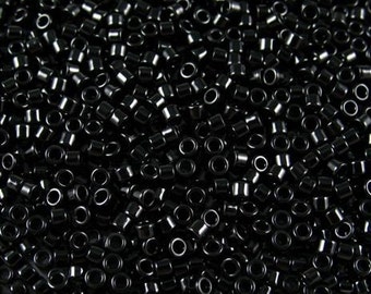 AIKO Precision Cylinder Beads Light Mint Opal Silver Lined Permafinish PF2118
