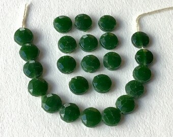 4mm Round Vintage Glass Nailheads Green