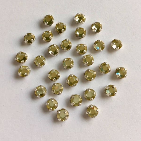 Vintage  3.5mm Swarovski Rose Montee 2 hole sew ons -  Pale Yellow/ Silver Setting