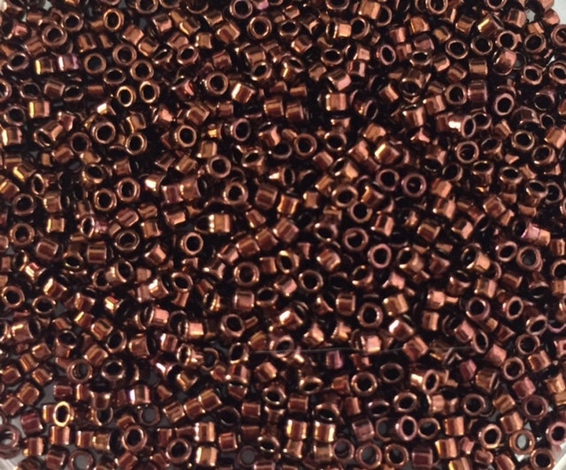AIKO Precision Cylinder Beads Red Bronze Metallic #222