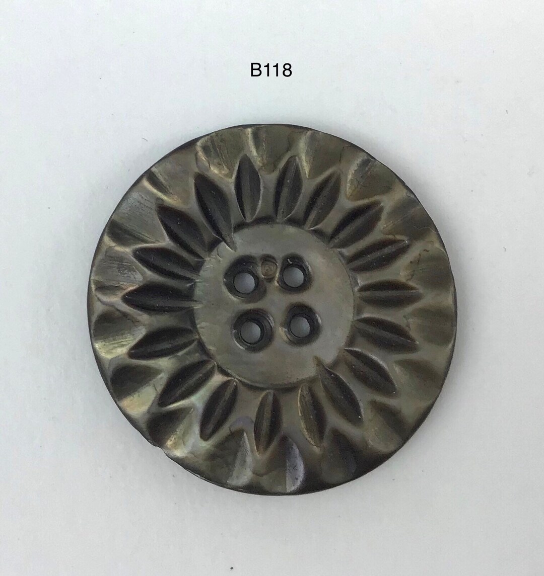 Vintage Carved Shell Button - Etsy