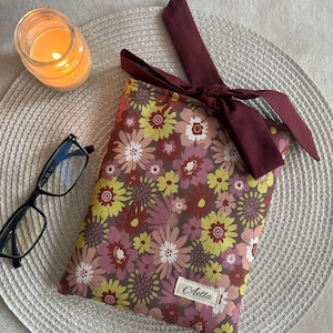 Kindle Cover, Quilted Kindle, E-Reader Sleeve, E-Reader protector, Kindle Paperwhite Sleeve Quilted, Kindle Pouch, Bow Kindle Sleeve, Pouch
