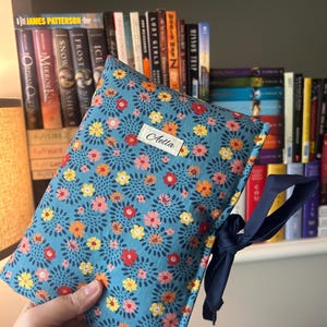 Bow Book Sleeve, Bible Sleeve, Book Sleeve, Quilted Book Cover, Kindle Sleeve, Handmade Book Sleeve, Quilted Book Sleeve, Bible Cover