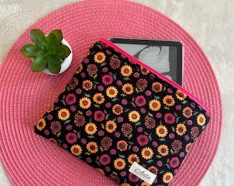 Handmade Quilted Kindle Sleeve: Cotton E-Reader Pouch