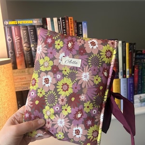 Bow Book Sleeve, Bible Sleeve, Book Sleeve, Quilted Book Cover, Kindle Sleeve, Handmade Book Sleeve, Quilted Book Sleeve, Bible Cover
