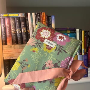 Bow Book Sleeve, Bible Sleeve, Book Sleeve, Quilted Book Cover, Kindle Sleeve, Handmade Book Sleeve, Quilted Book Sleeve, Bible Cover