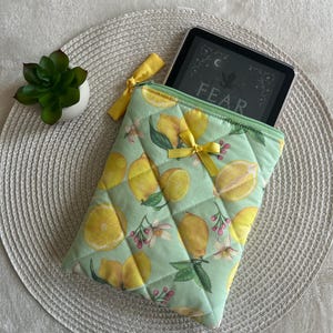 Handmade Quilted Kindle Sleeve: Lemon Print E-Reader Pouch