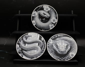 3D-Printed Snake-Themed Coaster Set – Elegant Black and White Design