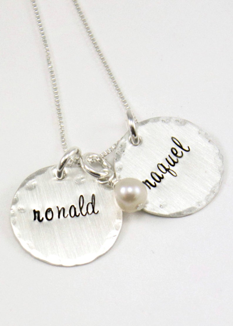 Classic Kids Names Necklace Mom gift grandma gift Personalized Name Necklace Sterling Silver and Pearl Necklace with Names handstamped