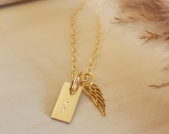 Collar conmemorativo de ala de ángel con inicial dorada / Joyería de recuerdo / Regalo personalizado para expresar condolencias y para el Día de la Madre.