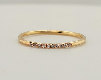 CZ Gold zierliche Ring | Mini Diamant Ring | Schmaler Stapelring | Stapelbarer Ring | Geschenk für Sie | Muttertagsgeschenk | Stapelring