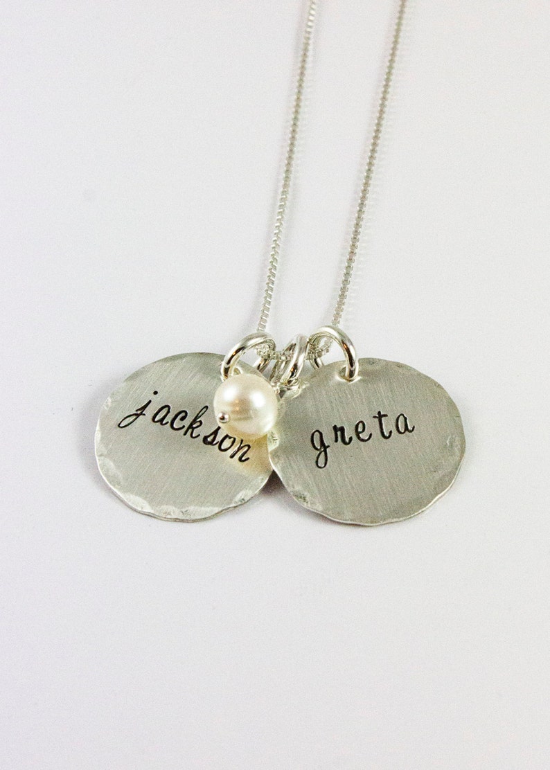 Classic Kids Names Necklace Mom gift grandma gift Personalized Name Necklace Sterling Silver and Pearl Necklace with Names handstamped