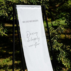 Wedding Welcome Sign, Modern Wedding Welcome Sign, Fabric Sign, Wedding Fabric Welcome Sign, Custom Linen Wedding Signs, Boho Wedding