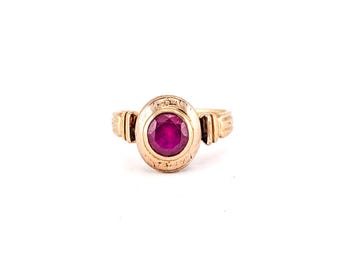 Vintage 14K Gold Ruby Ring – Bezel Set Oval Ruby with Ornate Shoulders