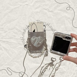 Coque de téléphone de luxe coeur pailleté pour Samsung Galaxy Z Flip 3 4 5 6 lanière bandoulière chaîne portable