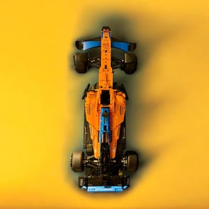 Wall Mount Hook Bracket for LEGO 42141 Technic Mclaren Formula 1 2022 Car