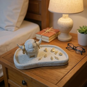 Highland Cow Ring Dish Organizer Holder, 3D Printed Jewellery Tray for Rings and Small Accessories, Charming Animal Lover Gift Customisable