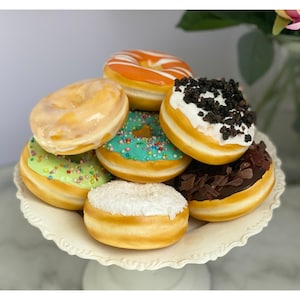 Faux Realistic Donuts Video Tutorial