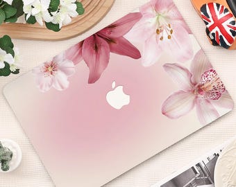 Pink Lilies Macbook Hülle für MacBook 2025 Air 13/15 Zoll Macbook Pro 13/14/15/16 Zoll M4 M3 M2 Laptop 2025 2024 2023 Abdeckung Laptop Ärmel