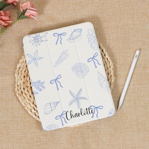 Shell Conch Bow Custom Name iPad Case Auto Wake/Sleep With Pencil Slot iPad Pro 13 12.9 11 Air5/6 Mini6/7 10th 10.9 10.2 iPad Case