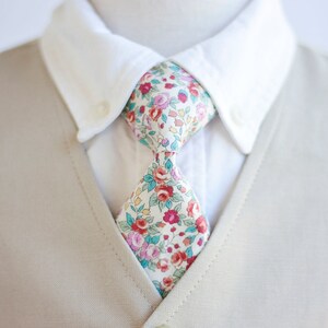 Necktie, Neckties, Boys Tie, Baby Tie, Baby Necktie, Wedding Ties, Ring Bearer, Boys Necktie, Floral Ties, Toddler Tie - Bouquet In Blossom