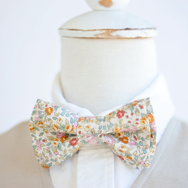 Bow Tie, Bow Ties, Boys Bow Ties, Baby Bow Ties, Bowties, Ring Bearer, Wedding Bow Ties, Yellow Floral Bow Tie, Yellow - Bouquet In Summer