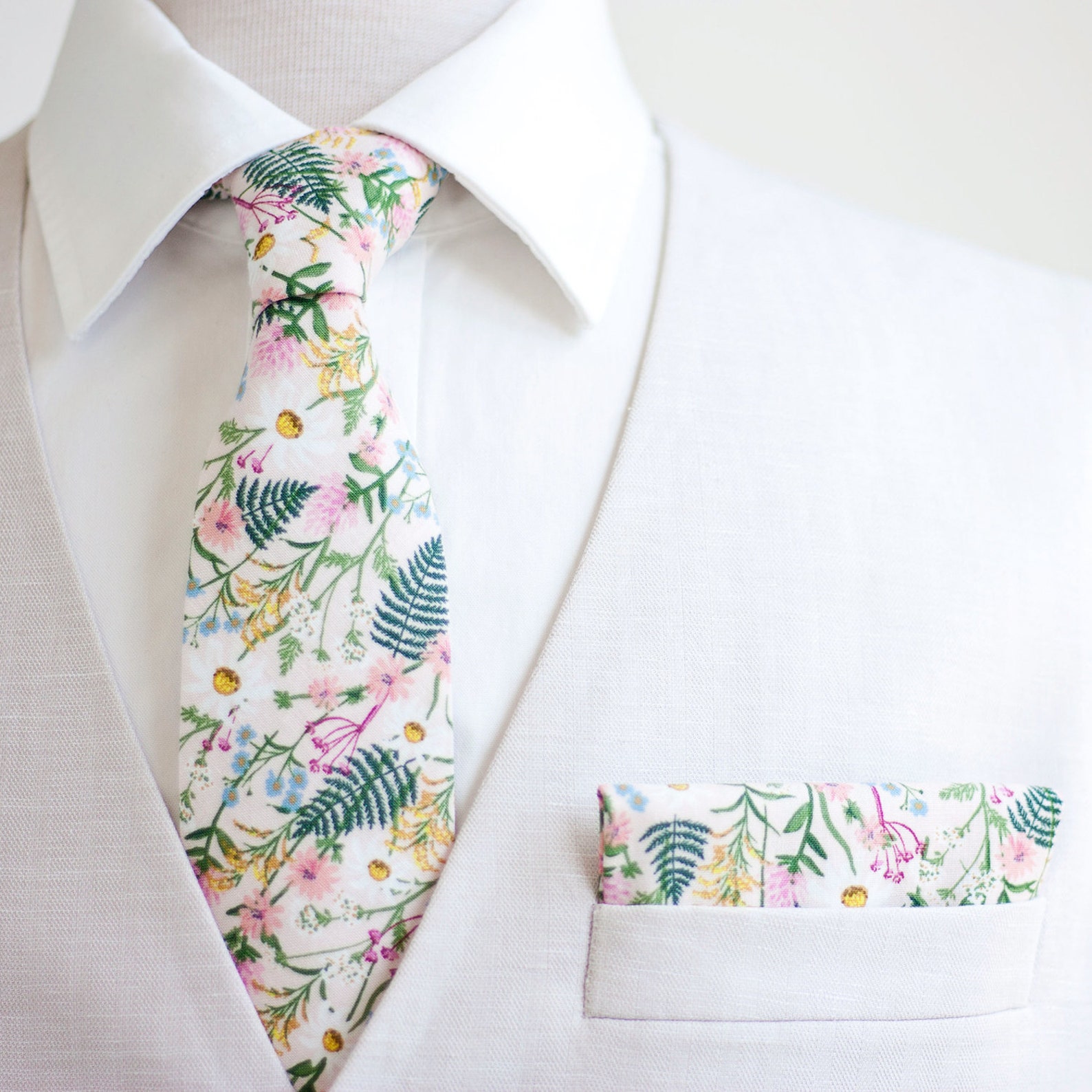 mens necktie ring