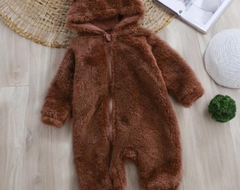 High-Quality Baby Bear Onesie with Cute Ears, Soft Cotton Fabric, and Cozy Fit – Perfect for Winter Snuggles and Everyday wear!