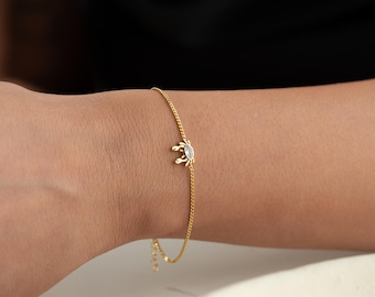 Crab Bracelet Gold Zodiac Jewelry Minimalist Cancer Sign Gift Summer Ocean Inspired Elegant Design