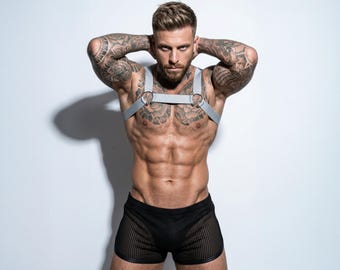 Arnés elástico gris para el pecho para hombre, ideal para festivales, fiestas de circuito, el Orgullo o raves.