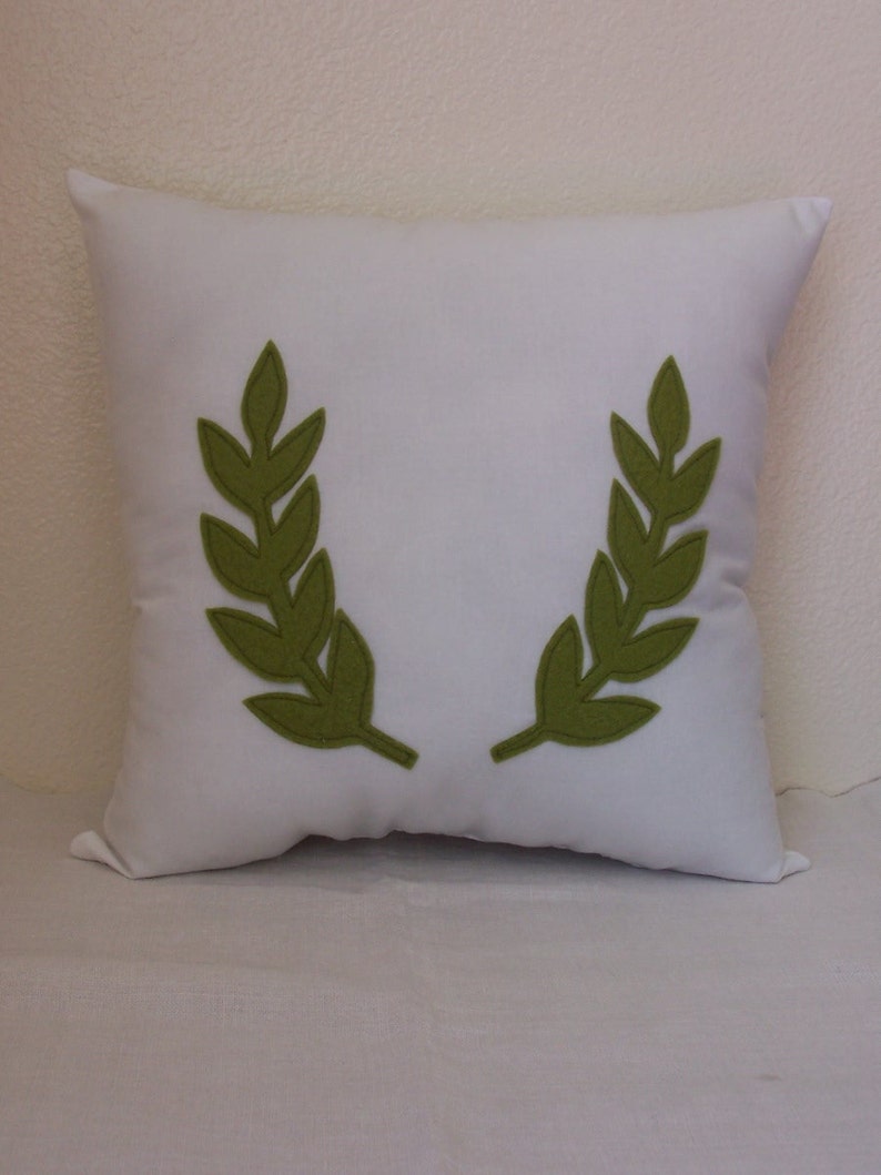 Laurel Wreath Pillow