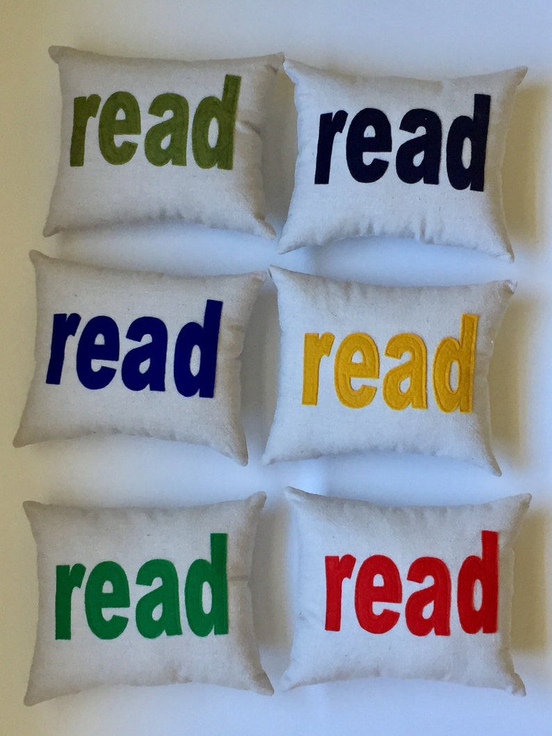 Read Pillow image 5