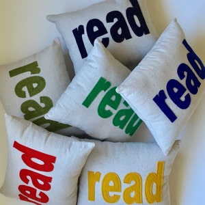 Read Pillow image 1