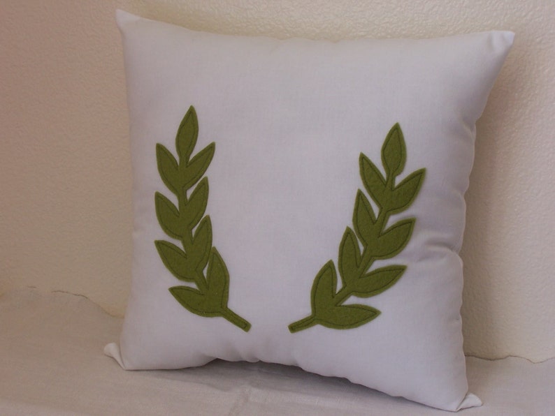 Laurel Wreath Pillow