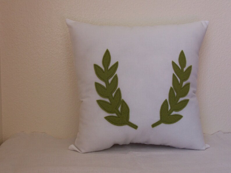 Laurel Wreath Pillow