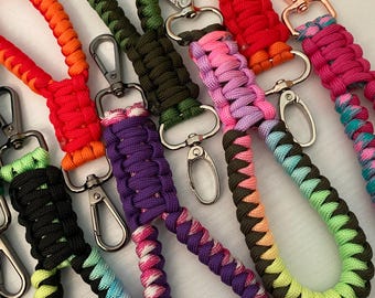 New to paracord) Frst go at a snake knot keychan, d apprecate your