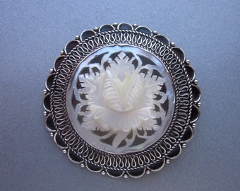 Sterling Silver Carved Mother of Pearl Vintage Brooch/Pendant MOP Jewelry