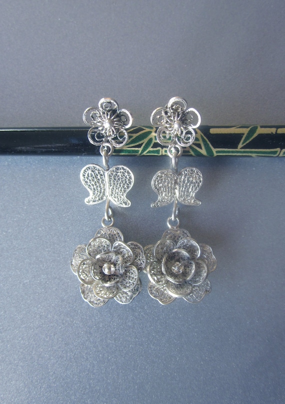 Vintage Silver Floral Filigree Dangle Earrings Scr