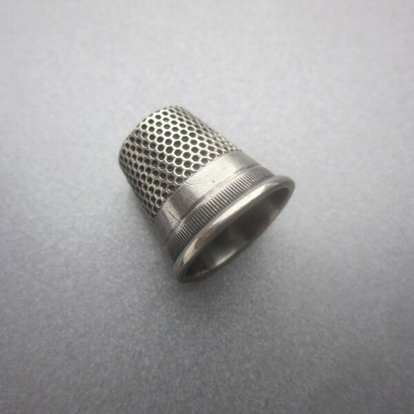 Antique Sterling Silver Thimble size 5