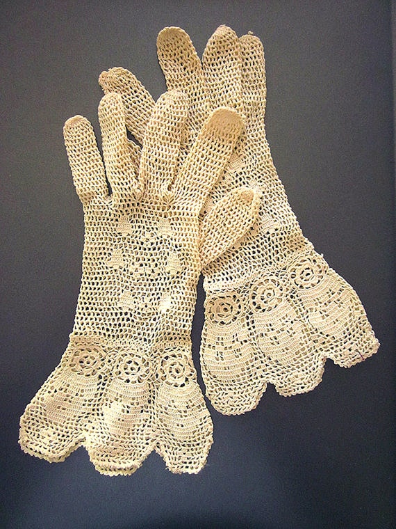 Antique Crochet Lace Gloves