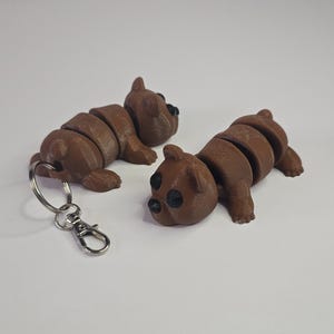 Flexi Bear Keychain – 3D Printed Movable Bear | Cute Animal Keychain | Unique Gift for Bear Lovers | Fidget Toy