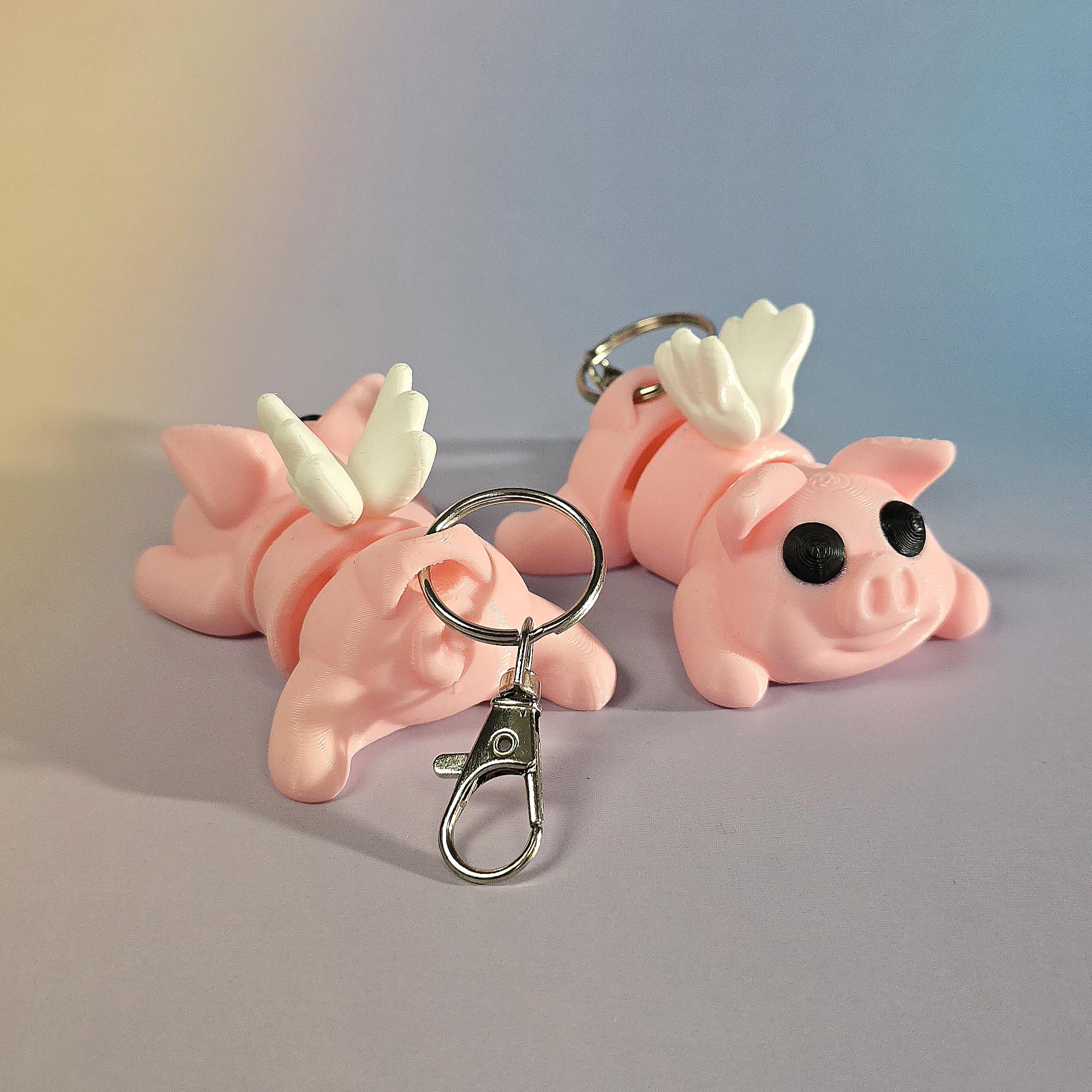 空飛ぶ豚のキーホルダー：関節のある風変わりな動物のギフト - Etsy 日本